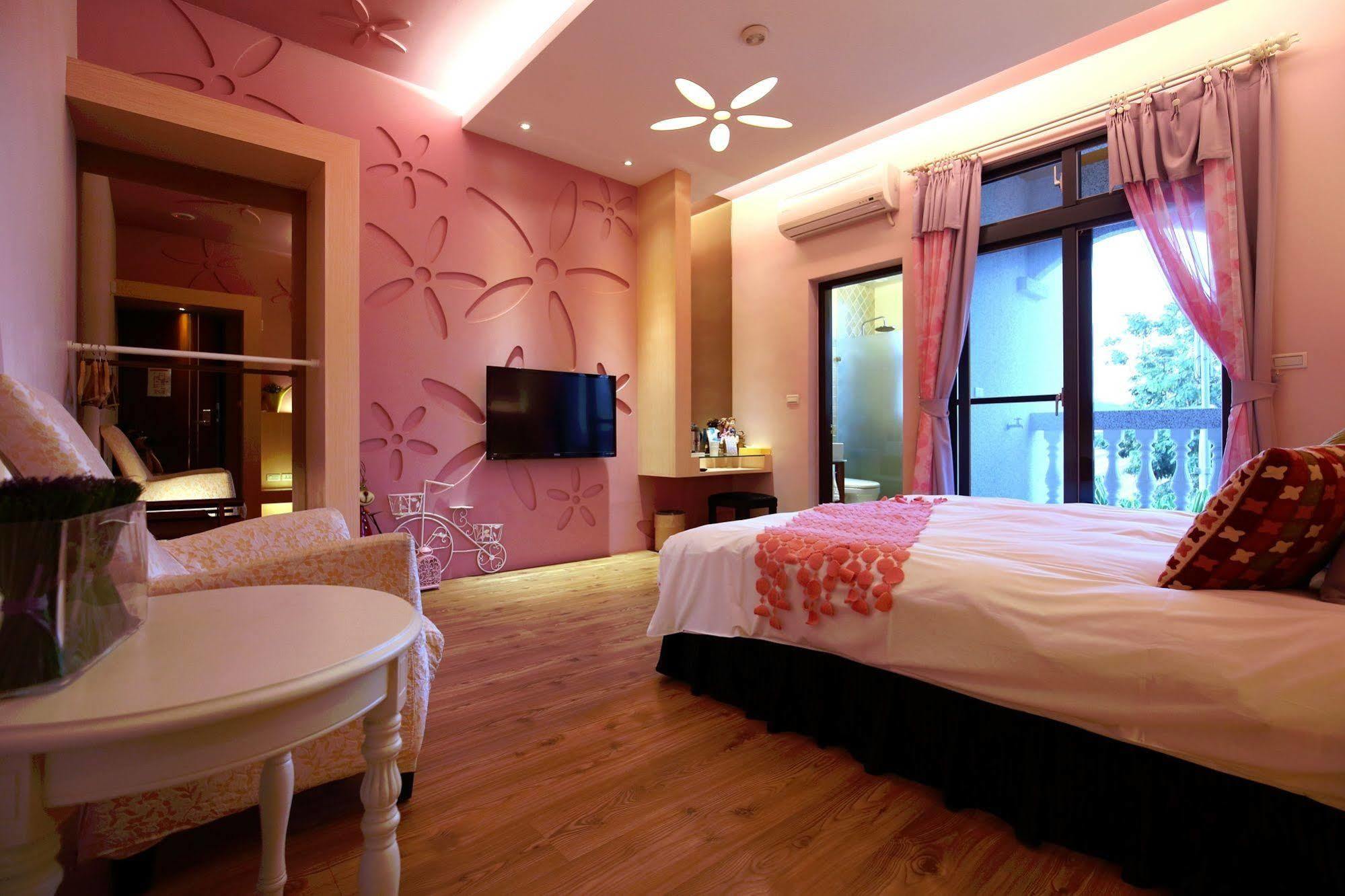 Queen Love Homestay Hualien City Exterior photo